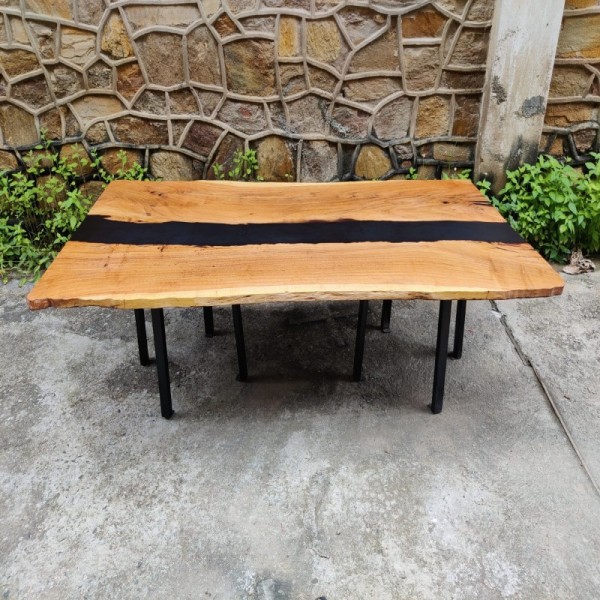 brazen-onyx-solid-wood-dining-table