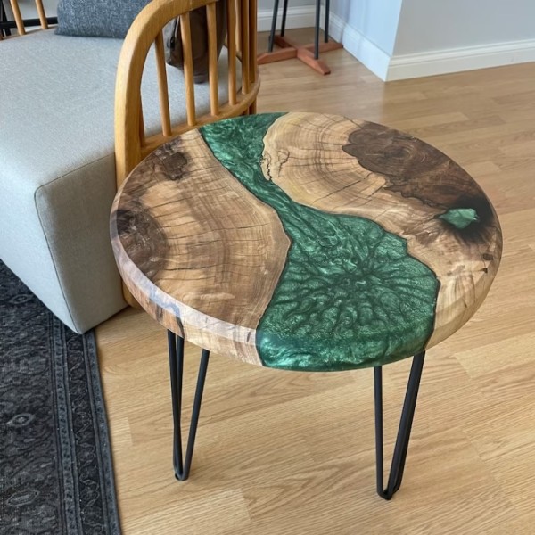 custom-green-epoxy-coffee-table-round-wood-metal-legs